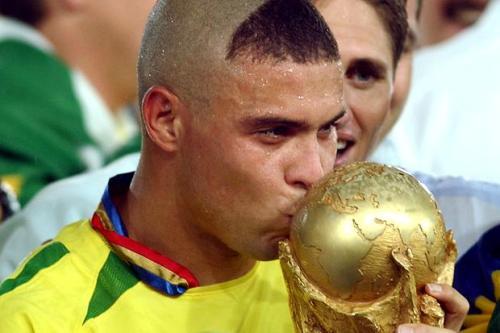 1998年世界杯罗纳尔多到底怎么了