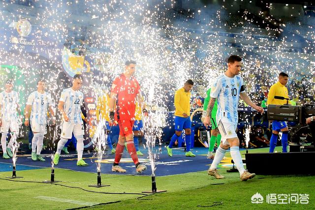 梅西为阿根廷国家队踢球图片