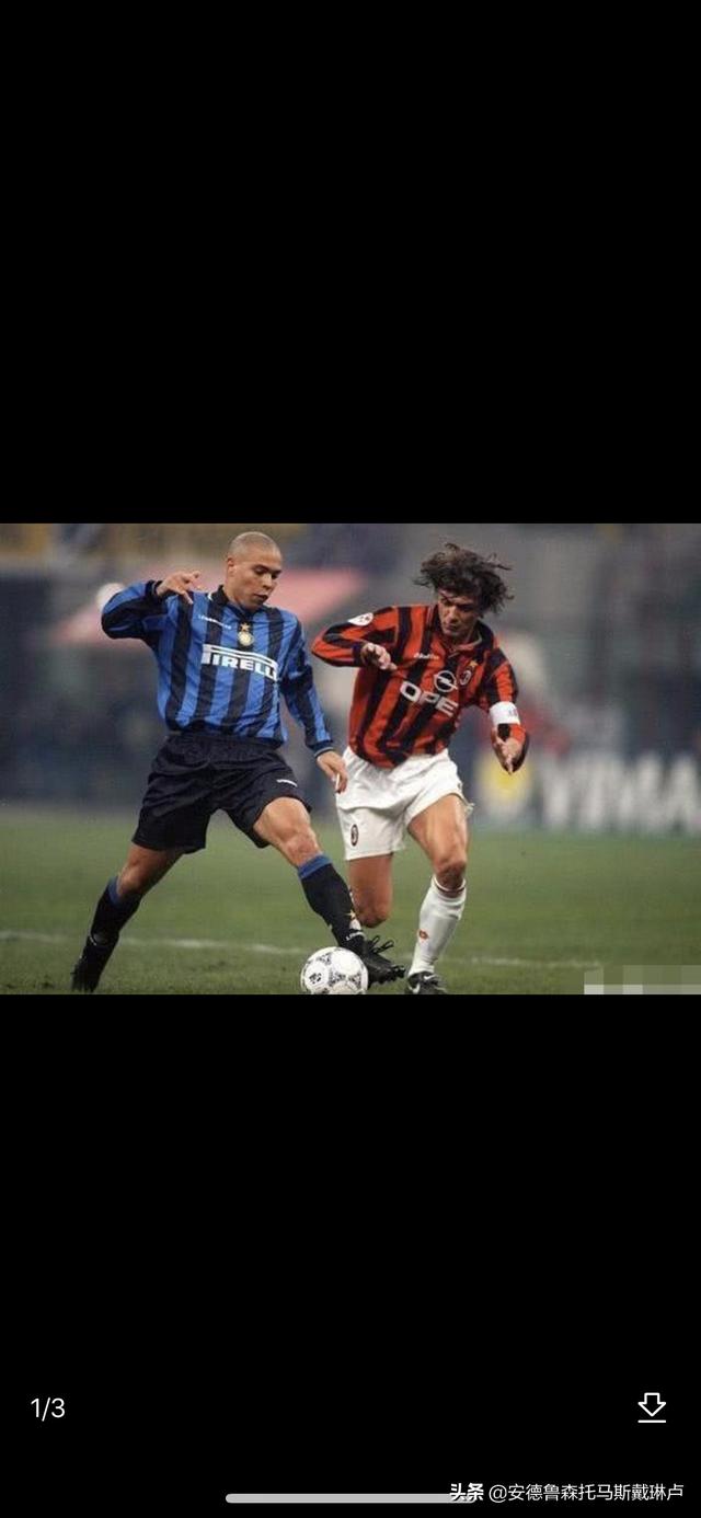 罗纳尔多在巴萨经典过人