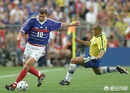 齐达内克鲁伊夫的地位